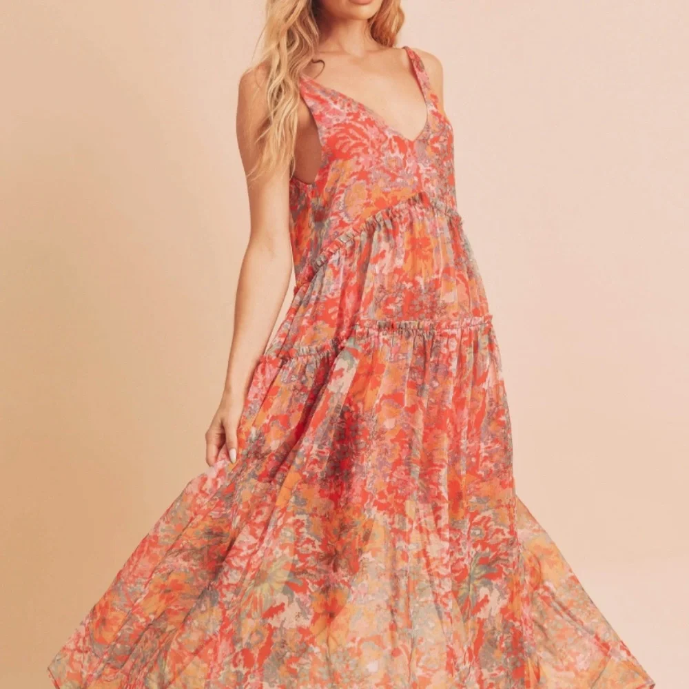 ❤️ AEMI AND CO “ Crimson” AEMI & CO. Floral Tiered Maxi Dress with Pockets BR52 - Picture 4 of 9